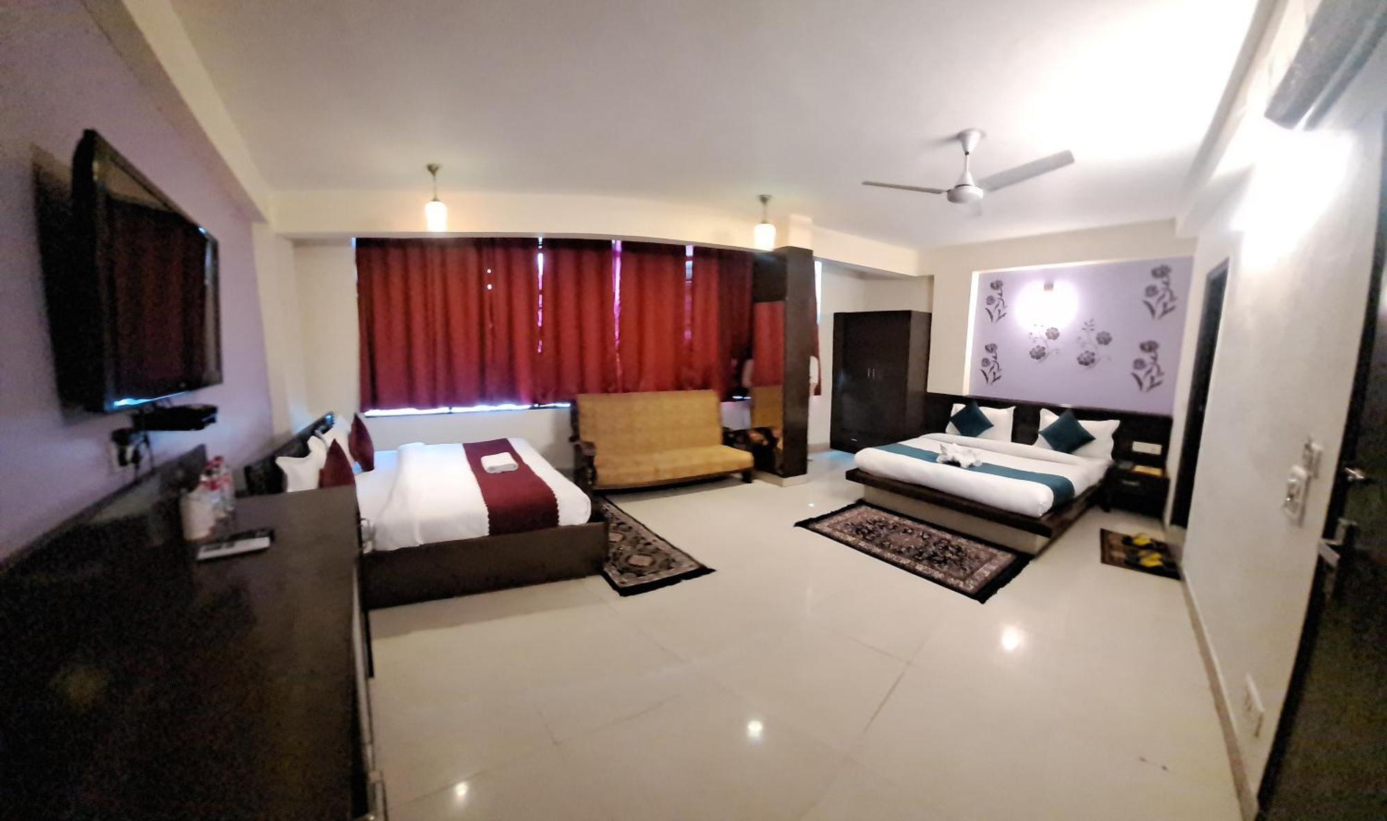 Airport Hotel Port View New Delhi Exterior photo