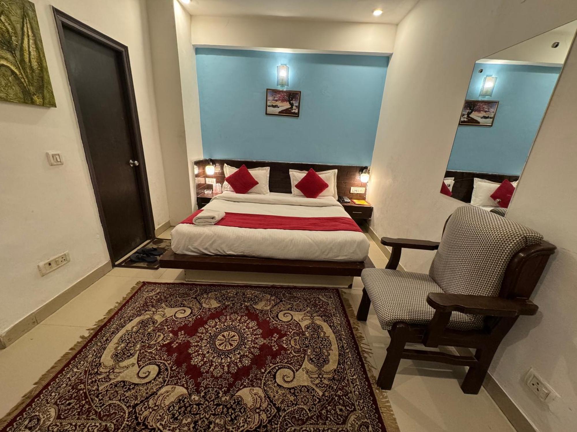 Airport Hotel Port View New Delhi Exterior photo